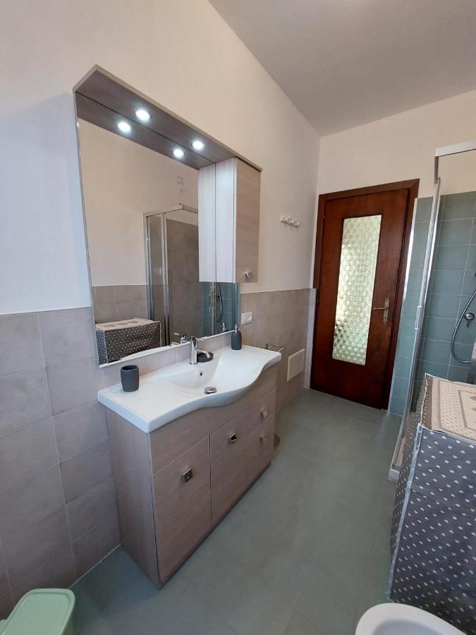 Casa Sassello - Appartamento Menta Dumenza Luaran gambar